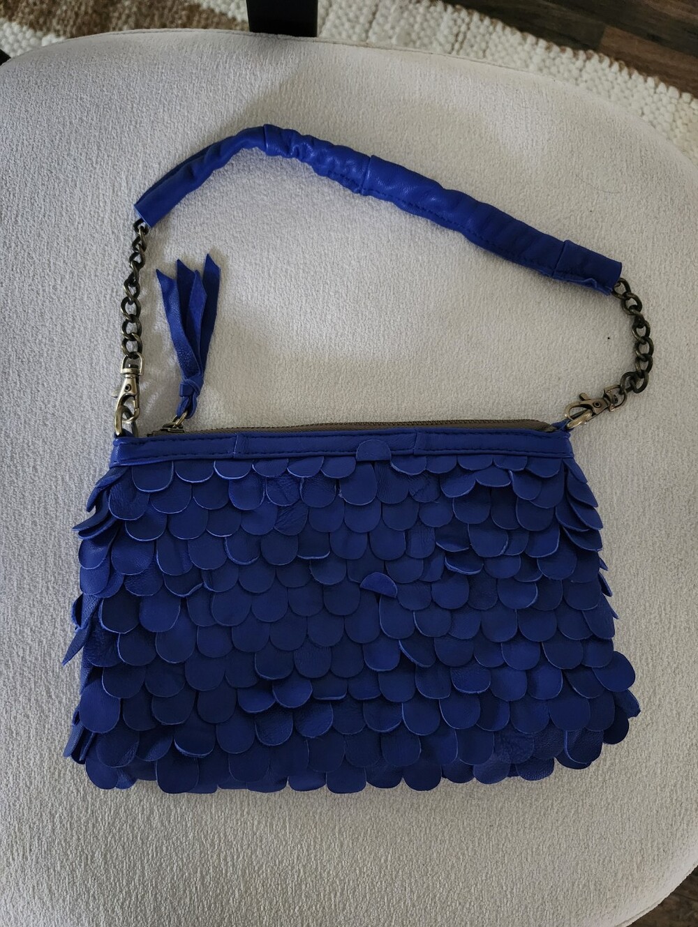 Blue Petal-Texture Shoulder Bag - Women